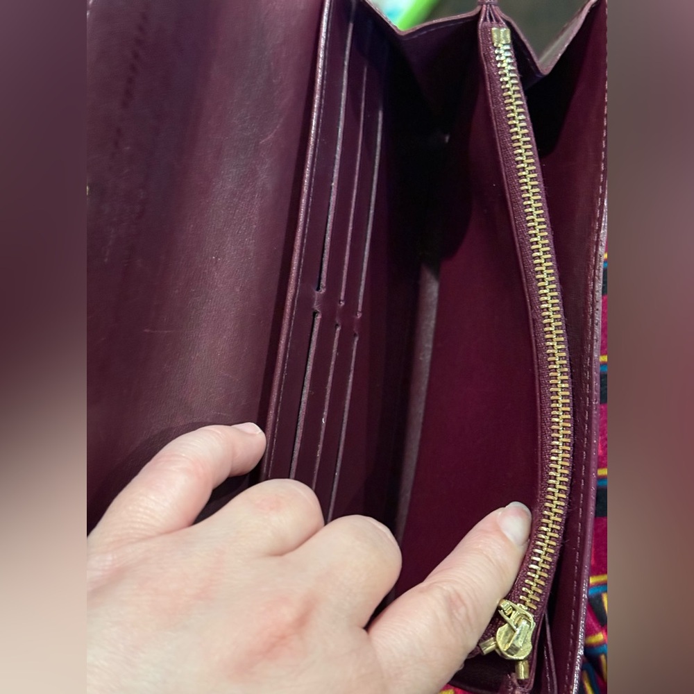 Louis Vuitton Amarante Monogram Vernis Sarah Wallet Rouge Fauviste EUC - Picture 6 of 14